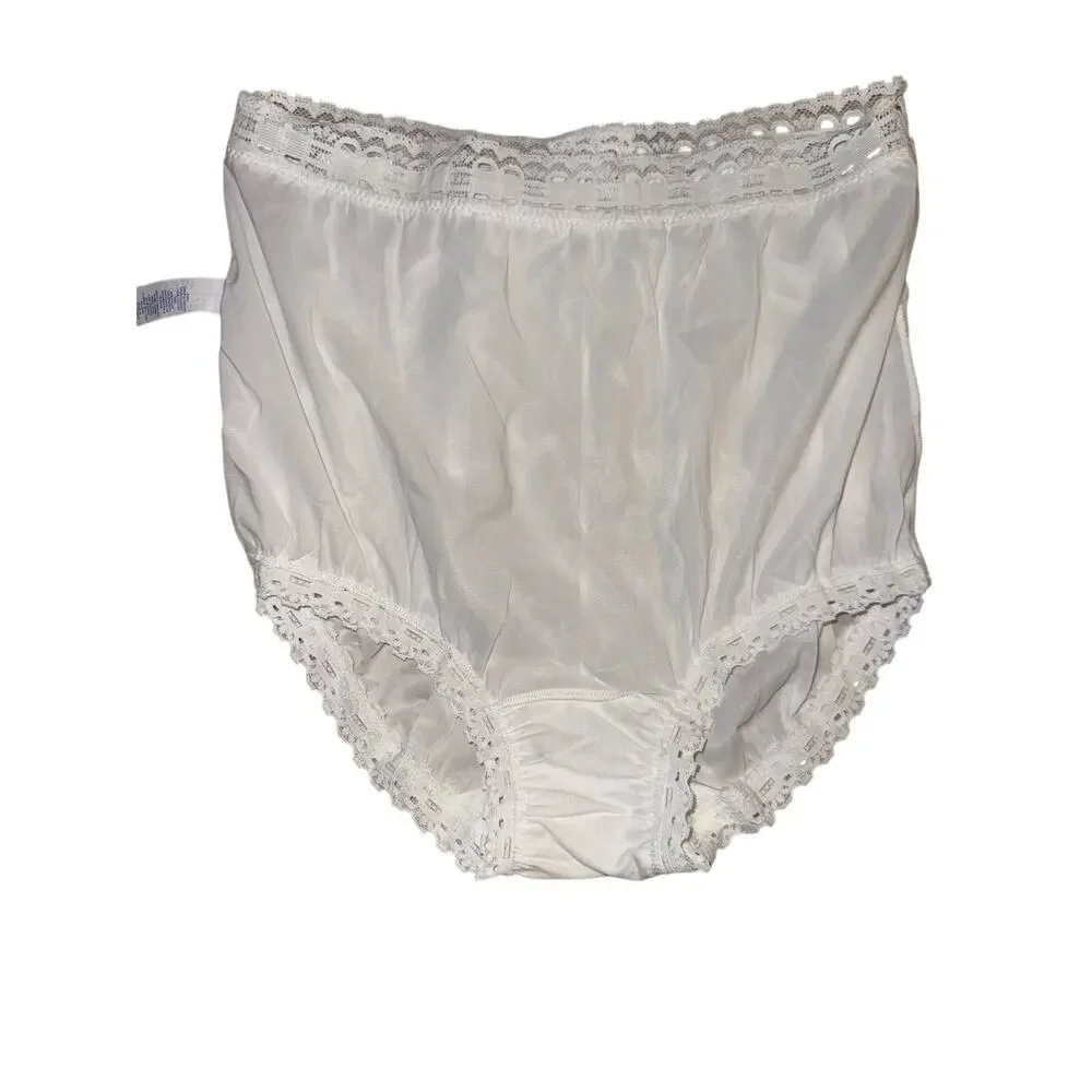 Vintage Olga Fashion Scoop Panties Set of 2 Size 6 White Nylon Lace Briefs 873